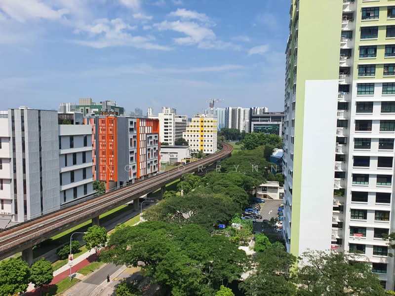 52 Sims Place, 52 Sims Place, 2 Bedrooms, 700 sqft, HDB Flat For Sale, by Ng Dorrynn, 500238504 - Exterior - PropertyGuru.com.sg