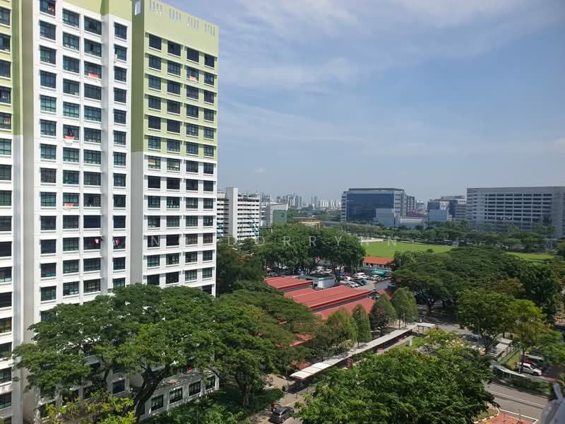 52 Sims Place, 52 Sims Place, 2 Bedrooms, 700 sqft, HDB Flat For Sale, by Ng Dorrynn, 500238504 - Exterior - PropertyGuru.com.sg