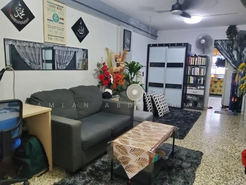 502 Bedok North Street 3, 502 Bedok North Street 3, 2 Bedrooms, 635 sqft, HDB Flat For Sale, by Ramlan Abd Rahman, 500238509 - Living Room - PropertyGuru.com.sg