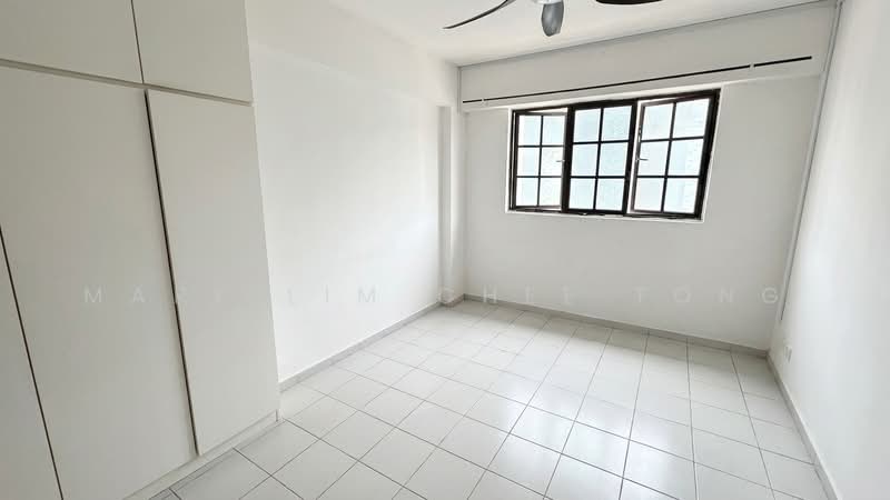 439 Yishun Avenue 11, 439 Yishun Avenue 11, Sembawang / Yishun, 3 Bedrooms, 904 sqft, HDB Flat For Sale, by Mark Lim Chee Tong, 500238528 - Bedroom - PropertyGuru.com.sg