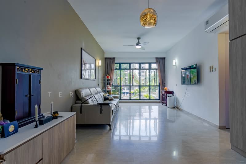 Carissa Park Condo, 2 Flora Drive, 3 Bedrooms, 1,324 sqft, Condominium For Sale, by Terrance Wong, 500238537 - Living Room - PropertyGuru.com.sg