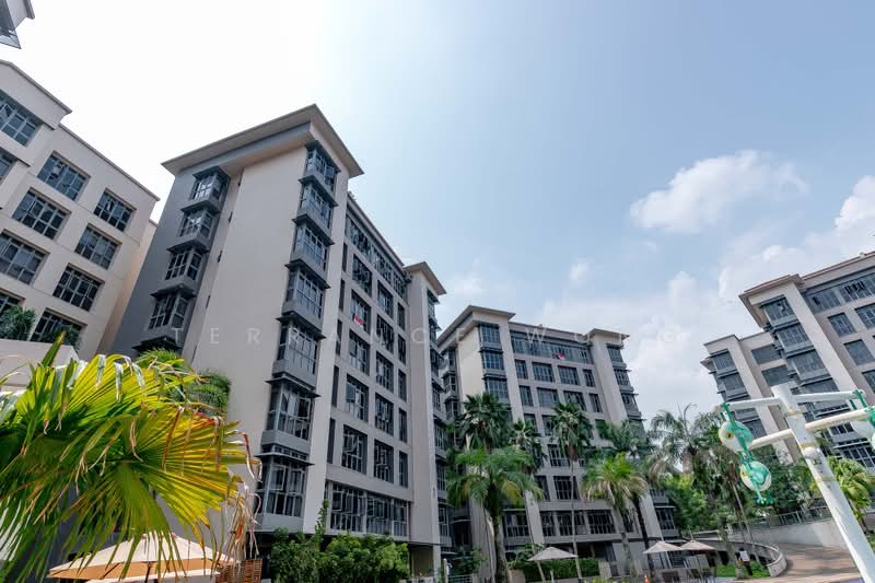 Carissa Park Condo, 2 Flora Drive, 3 Bedrooms, 1,324 sqft, Condominium For Sale, by Terrance Wong, 500238537 - Exterior - PropertyGuru.com.sg