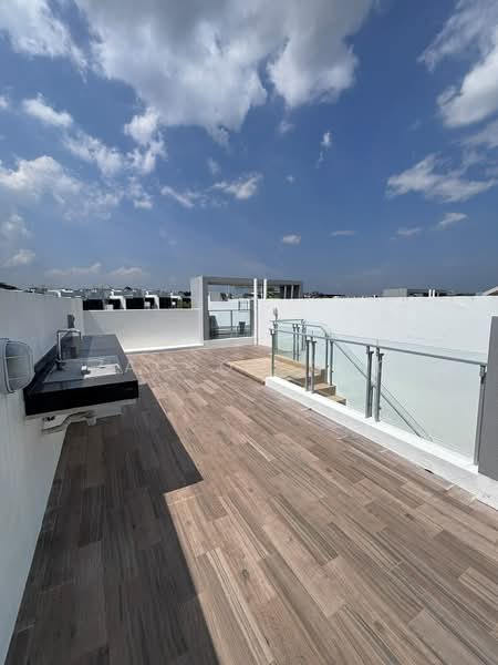 Cabana, 145A Sunrise Terrace, 5 Bedrooms, 3,068 sqft, Cluster House For Sale, by Zacson Ong, 500238541 - Exterior - PropertyGuru.com.sg