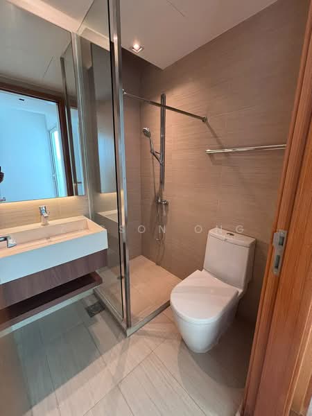Cabana, 145A Sunrise Terrace, 5 Bedrooms, 3,068 sqft, Cluster House For Sale, by Zacson Ong, 500238541 - Bathroom - PropertyGuru.com.sg
