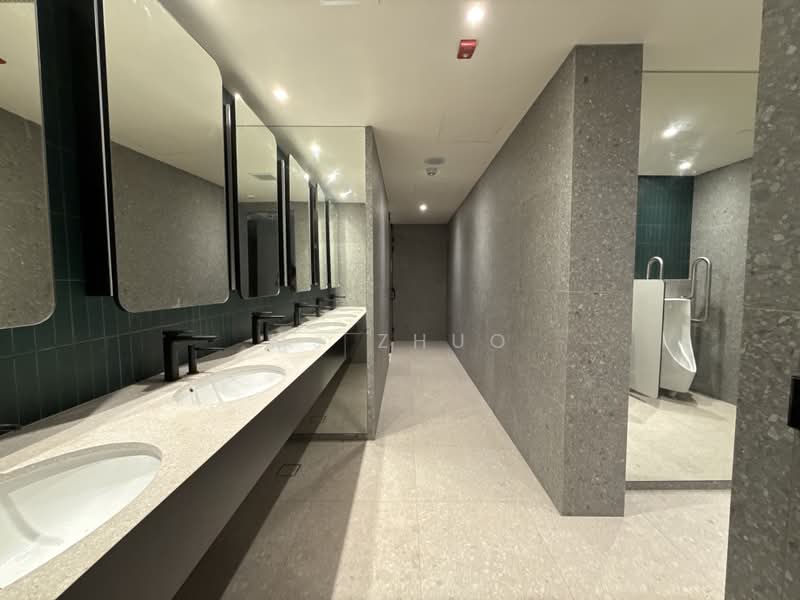 Cross Street, Cross Street, 7,559 sqft, Office For Rent, by MJ Zhuo, 500238542 - Bathroom - CommercialGuru.com.sg