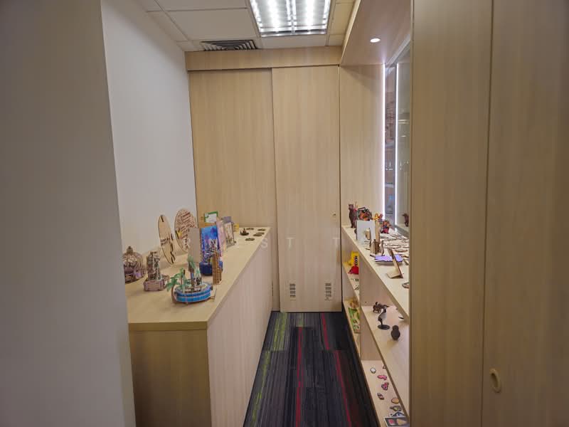 TripleOne Somerset, 111 Somerset Road, Orchard / River Valley, 872 sqft, Office For Sale, by Ernest Tay, 500238561 - Interior - CommercialGuru.com.sg