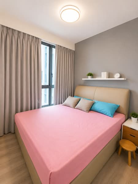 CHEAP RARE PASIR RIS CONDO WITH HIGH CEILING!! DONT MISS, Pasir Ris Dr 1, 3 Bedrooms, 1,012 sqft, Apartment For Sale, by Nigel Aw, 500238563 - Bedroom - PropertyGuru.com.sg