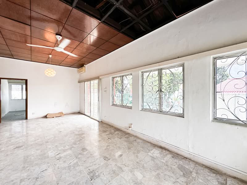Freehold Detached House Soo Chow Estate, , 3 Bedrooms, 2,000 sqft, Detached House For Sale, by Faye Tan 陈丽儿, 500238566 - Living Room - PropertyGuru.com.sg