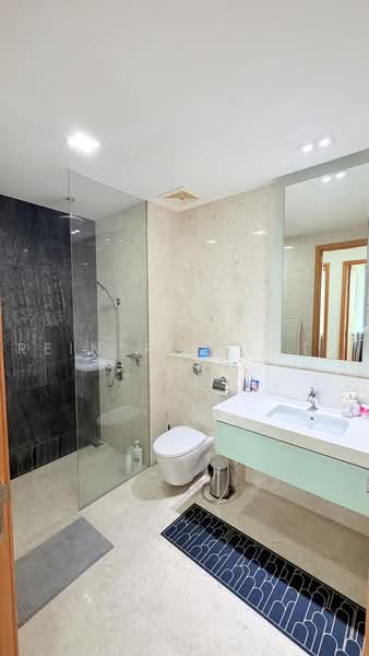 Grange Infinite, 27 Grange Road, 3 Bedrooms, 2,368 sqft, Condominium For Sale, by Reiner Svento, 500238573 - Common Bathroom - PropertyGuru.com.sg