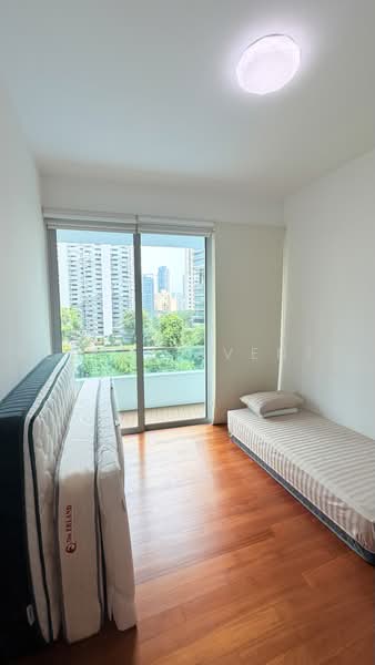 Grange Infinite, 27 Grange Road, 3 Bedrooms, 2,368 sqft, Condominium For Sale, by Reiner Svento, 500238573 - 2nd Bedroom - PropertyGuru.com.sg