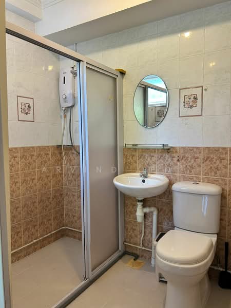 638 Yishun Street 61, 638 Yishun Street 61, Sembawang / Yishun, Room Rental, 375 sqft, HDB Flat For Rent, by Arvind (PN), 500238581 - Bathroom - PropertyGuru.com.sg