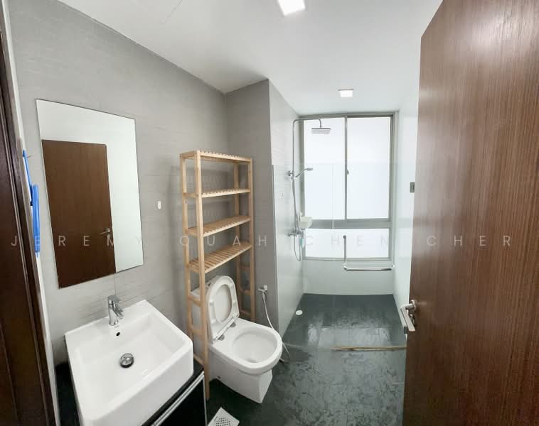 Parc Somme, 62 Somme Road, 2 Bedrooms, 581 sqft, Apartment For Sale, by Jeremy Quah Chen Cher, 500238592 - Bathroom - PropertyGuru.com.sg