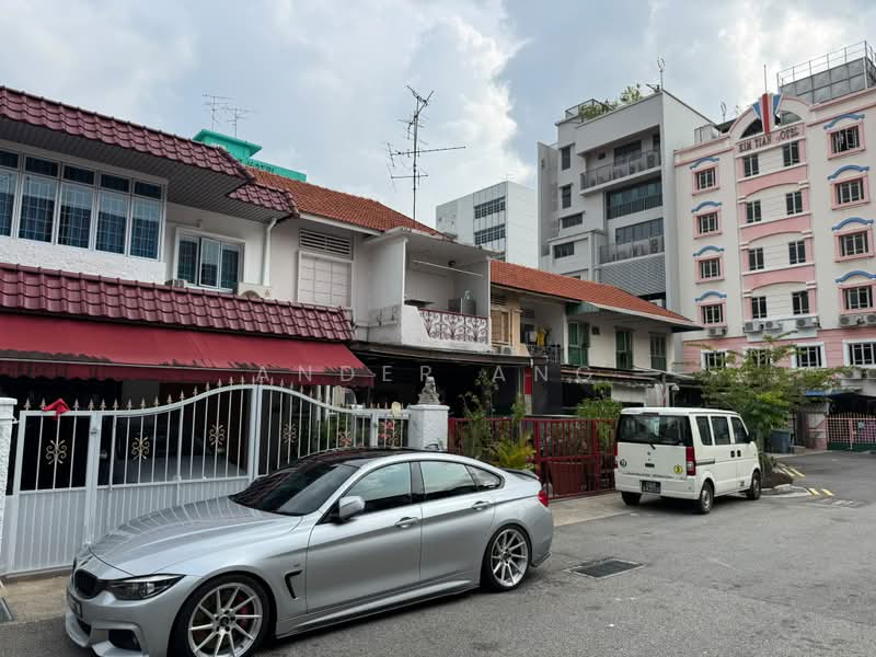Jalan Suka Walkup Apartment, Jalan Suka, 4 Bedrooms, 1,200 sqft, Walk-up Apartment For Sale, by Ander Ang, 500238597 - Exterior - PropertyGuru.com.sg