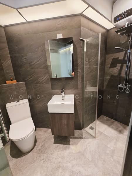 296 Punggol Central, 296 Punggol Central, Hougang / Punggol / Sengkang, 3 Bedrooms, 979 sqft, HDB Flat For Sale, by Wong King Fong, 500238610 - Bathroom - PropertyGuru.com.sg