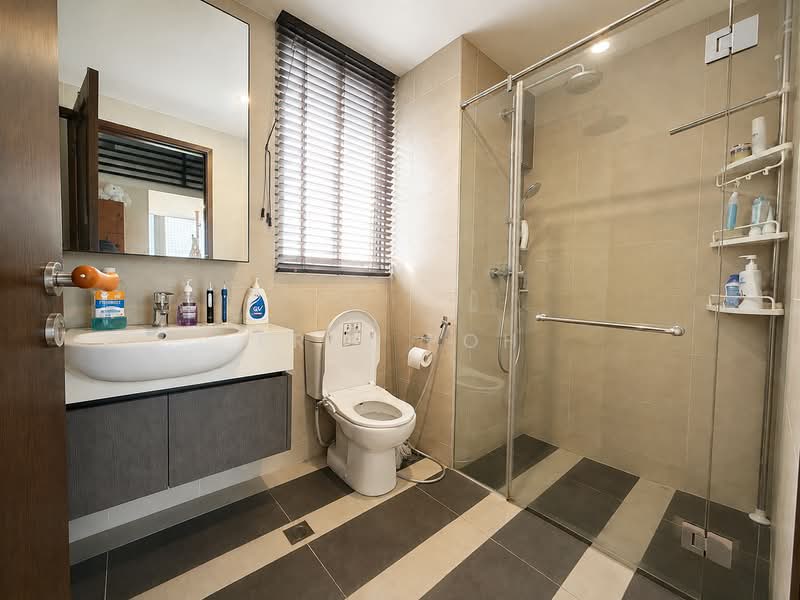 Parc Riviera, 103 West Coast Vale, 4 Bedrooms, 1,679 sqft, Condominium For Sale, by Erin Poh, 500238617 - Master Bathroom - PropertyGuru.com.sg