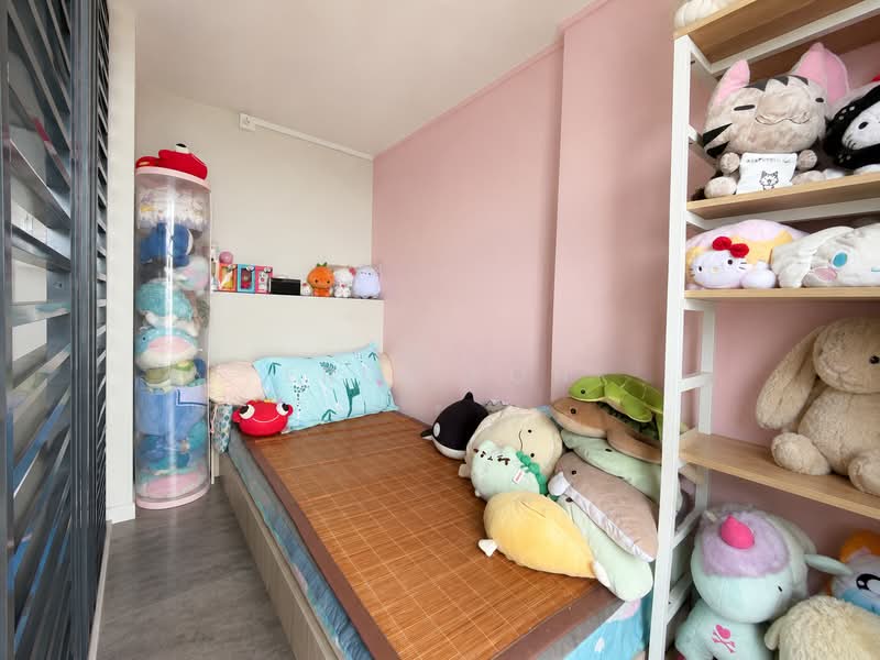 Parc Riviera, 103 West Coast Vale, 4 Bedrooms, 1,679 sqft, Condominium For Sale, by Erin Poh, 500238617 - Common Bedroom 1 (Loft) - PropertyGuru.com.sg