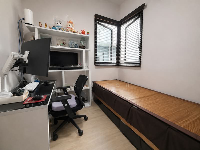 Parc Riviera, 103 West Coast Vale, 4 Bedrooms, 1,679 sqft, Condominium For Sale, by Erin Poh, 500238617 - Common Bedroom 3 - PropertyGuru.com.sg