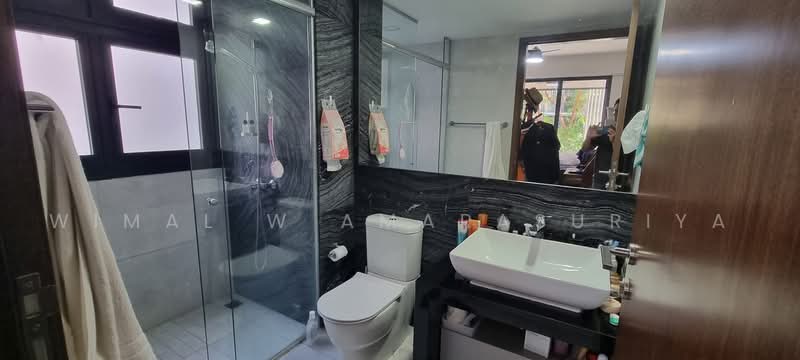 River Isles, Punggol Central, 4 Bedrooms, 1,206 sqft, Condominium For Sale, by Wimal W Amarasuriya, 500238624 - Bathroom - PropertyGuru.com.sg