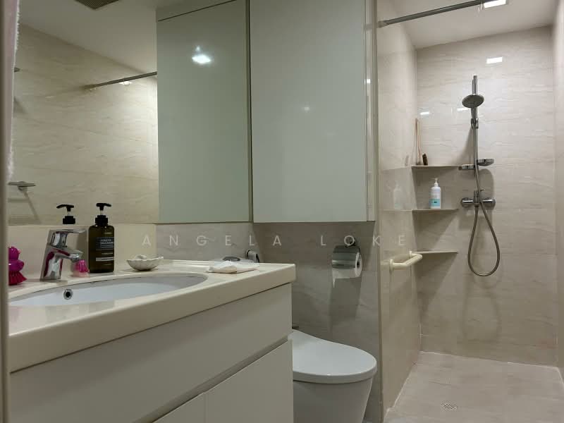 Ridgewood Condominium, 1 Ridgewood Close, 3 Bedrooms, 1,744 sqft, Condominium For Sale, by Angela Loke, 500238631 - Bathroom - PropertyGuru.com.sg