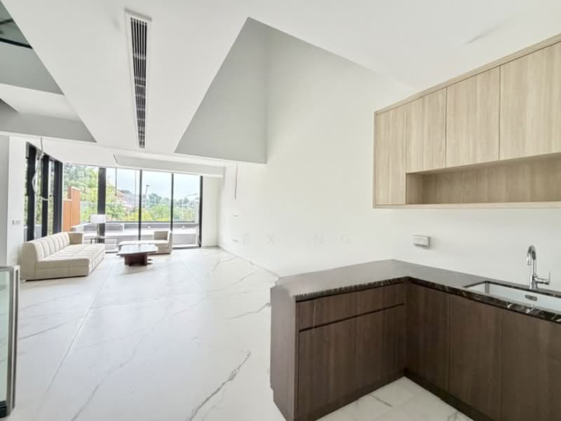 Unblock, Huge Land, Brand New 2.5sty + Basement, Good Layout, Park 2-3 Cars, Accessible, Seletar Hill estate, Yio Chu kang Estate, Neram Estate, Kasai Estate, 5 Bedrooms, 4,684 sqft, Terraced House For Sale, by Alex Ng, 500238645 - Living Room - PropertyGuru.com.sg