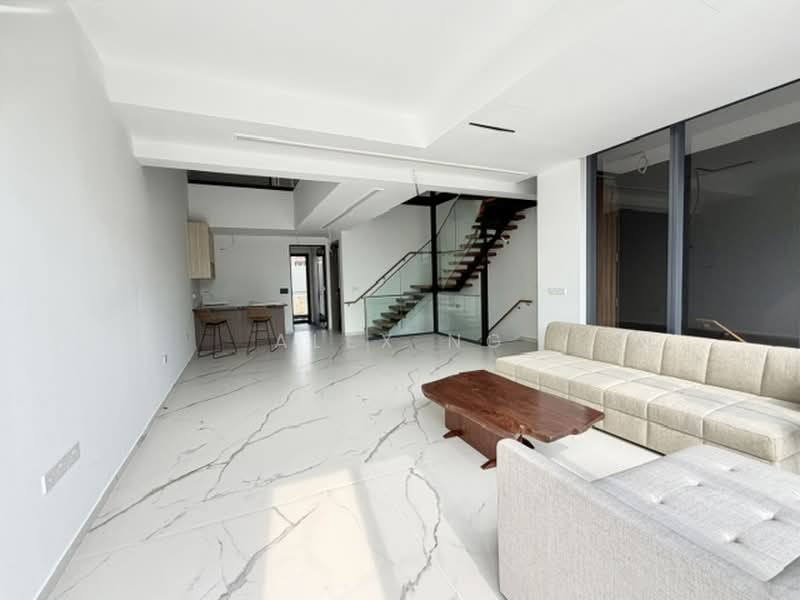 Unblock, Huge Land, Brand New 2.5sty + Basement, Good Layout, Park 2-3 Cars, Accessible, Seletar Hill estate, Yio Chu kang Estate, Neram Estate, Kasai Estate, 5 Bedrooms, 4,684 sqft, Terraced House For Sale, by Alex Ng, 500238645 - Living Room - PropertyGuru.com.sg