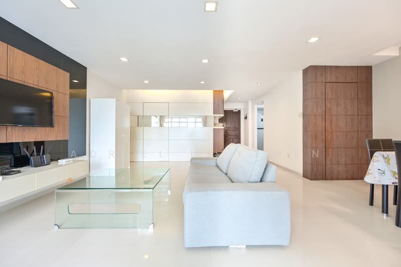 389 Bukit Batok West Avenue 5, 389 Bukit Batok West Avenue 5, 3 Bedrooms, 1,184 sqft, HDB Flat For Sale, by Adriel Li Yewen, 500238651 - Living Room - PropertyGuru.com.sg