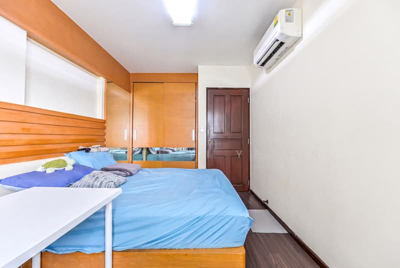 389 Bukit Batok West Avenue 5, 389 Bukit Batok West Avenue 5, 3 Bedrooms, 1,184 sqft, HDB Flat For Sale, by Adriel Li Yewen, 500238651 - Bedroom - PropertyGuru.com.sg