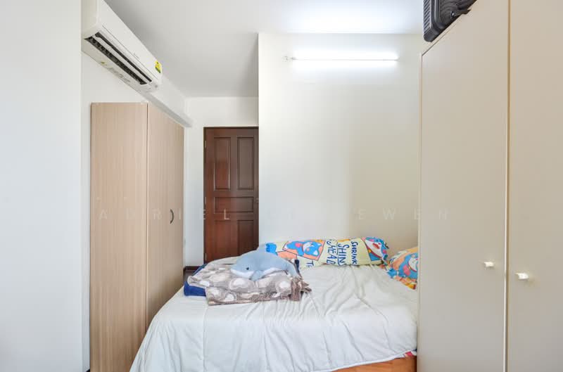 389 Bukit Batok West Avenue 5, 389 Bukit Batok West Avenue 5, 3 Bedrooms, 1,184 sqft, HDB Flat For Sale, by Adriel Li Yewen, 500238651 - Bedroom - PropertyGuru.com.sg