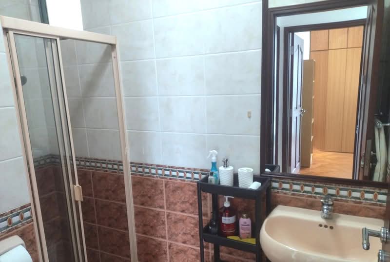 Tanglin Regency, 381 Tanglin Road, 2 Bedrooms, 883 sqft, Condominium For Rent, by Rina Ang, 500238664 - PropertyGuru.com.sg