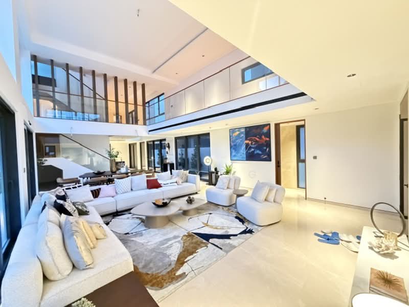 The Best of Everything, Elevated Ground, Wide Frontage, Brand New Bungalow, Nice Design, Lift & Pool, Matlock estate, Sommerville Estate, Bartley Estate, Chuan Estate, 6 Bedrooms, 8,969 sqft, Bungalow House For Sale, by Alex Ng, 500238671 - Living Room - PropertyGuru.com.sg