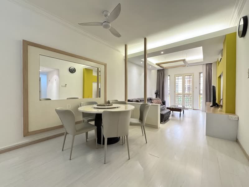 Villa Marina, 37 Jalan Sempadan, 3 Bedrooms, 1,507 sqft, Condominium For Sale, by Dwayne Tan, 500238691 - Dining Room - PropertyGuru.com.sg