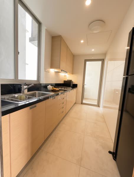 Riveredge, 21 Sampan Place, 2 Bedrooms, 1,066 sqft, Condominium For Sale, by Michael Lim, 500238695 - Kitchen - PropertyGuru.com.sg
