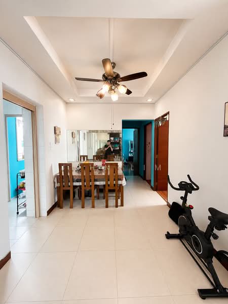 275D Compassvale Link, 275D Compassvale Link, Hougang / Punggol / Sengkang, 3 Bedrooms, 969 sqft, HDB Flat For Sale, by John Lim, 500238701 - Dining Room - PropertyGuru.com.sg