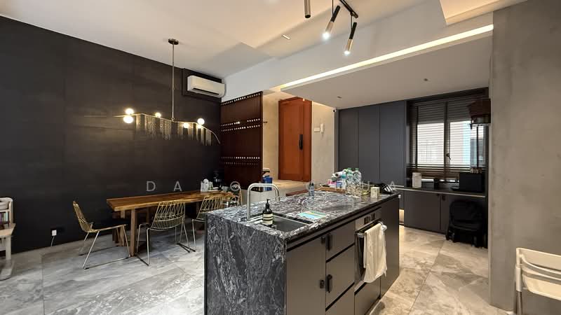 Seletar Springs Condominium, 104 Gerald Drive, 3 Bedrooms, 1,582 sqft, Condominium For Sale, by Damon Chua, 500238704 - Kitchen - PropertyGuru.com.sg