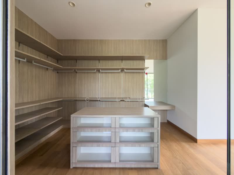 Swettenham Road House, Swettenham Road, Ridout Road, Peirce Road, Tanglin / Holland / Bukit Timah, 8 Bedrooms, 11,000 sqft, Good Class Bungalow For Rent, by CY Lau, 500238710 - wardrobe - PropertyGuru.com.sg