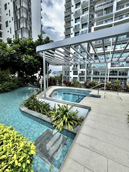Eight Riversuites, 2 Whampoa East, 2 Bedrooms, 700 sqft, Condominium For Sale, by Esther Low, 500238721 - Exterior - PropertyGuru.com.sg