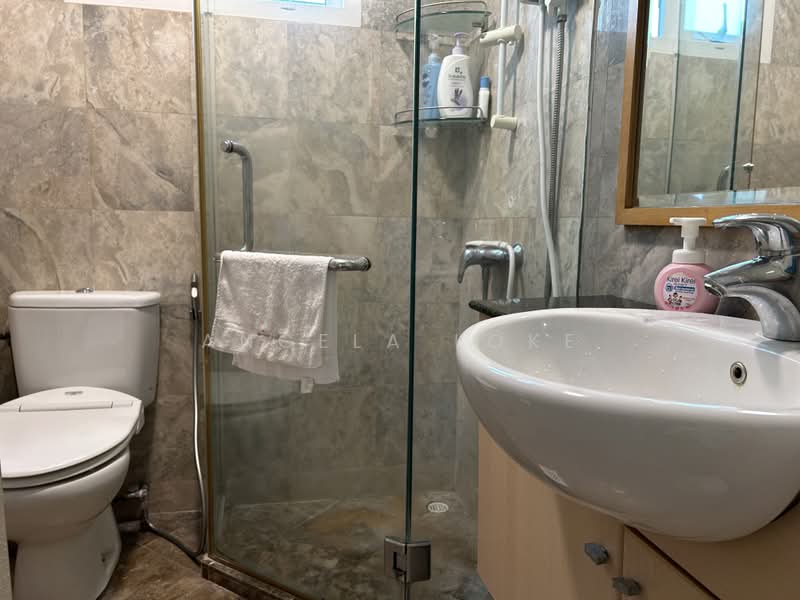 The Taipan, 25 Jalan Hajijah, 2 Bedrooms, 1,066 sqft, Apartment For Sale, by Angela Loke, 500238725 - Bathroom - PropertyGuru.com.sg