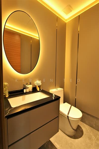 Gallop Green, 13 Woollerton Park, 5 Bedrooms, 4,241 sqft, Condominium For Sale, by Kereen Teo, 500238729 - Bathroom - PropertyGuru.com.sg