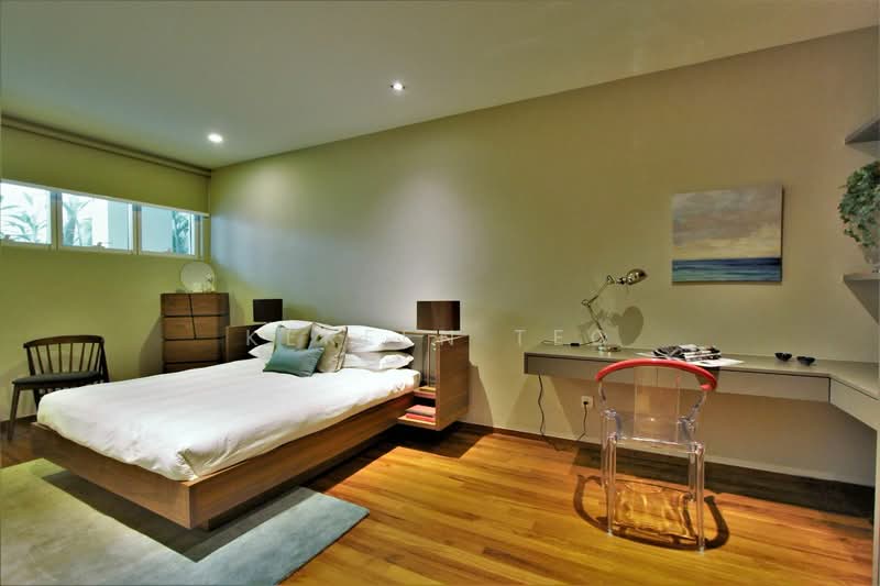 Gallop Green, 13 Woollerton Park, 5 Bedrooms, 4,241 sqft, Condominium For Sale, by Kereen Teo, 500238729 - Bedroom - PropertyGuru.com.sg