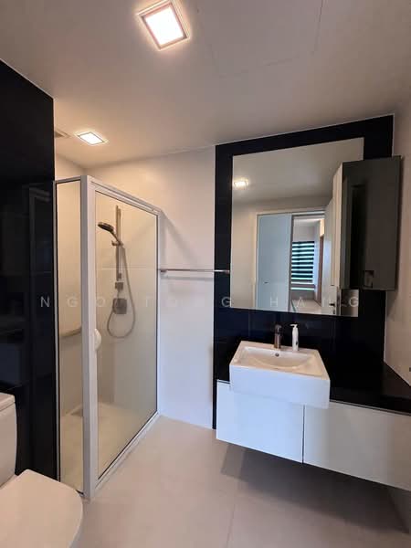 The Interlace, 192 Depot Road, 1 Bedroom, 1,044 sqft, Condominium For Rent, by Ngo Tong Hang, 500238736 - Bathroom 2 - PropertyGuru.com.sg