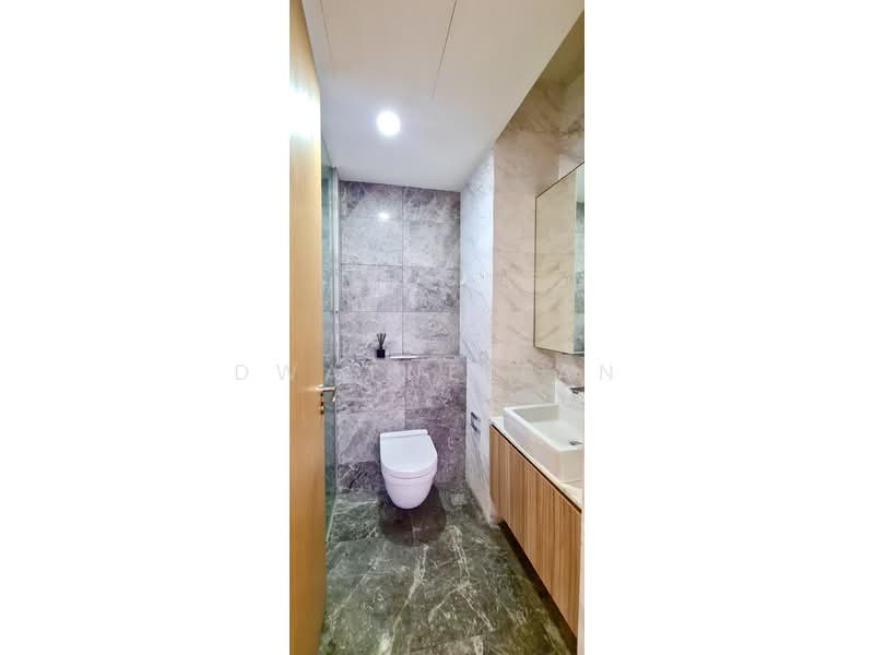 The Peak @ Cairnhill I, 51 Cairnhill Circle, 1 Bedroom, 527 sqft, Condominium For Sale, by Dwayne Tan, 500238738 - Bathroom - PropertyGuru.com.sg