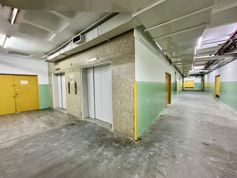 Valiant Industrial Building, 30 Kallang Pudding Road, 1,050 sqft, Light Industrial (B1) For Rent, by Jason Rei, 500238739 - Corridor - CommercialGuru.com.sg