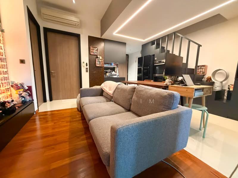 Hills TwoOne, 21 Hillview Terrace, 2 Bedrooms, 700 sqft, Apartment For Sale, by Yuna Lim, 500238742 - Living Room - PropertyGuru.com.sg