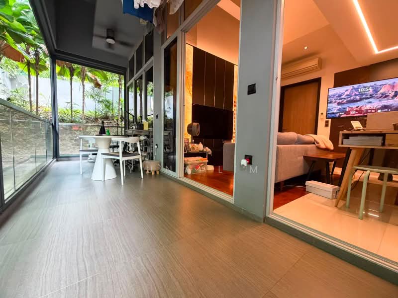 Hills TwoOne, 21 Hillview Terrace, 2 Bedrooms, 700 sqft, Apartment For Sale, by Yuna Lim, 500238742 - Balcony - PropertyGuru.com.sg