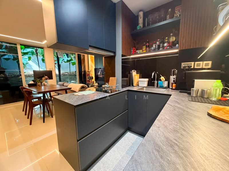 Hills TwoOne, 21 Hillview Terrace, 2 Bedrooms, 700 sqft, Apartment For Sale, by Yuna Lim, 500238742 - Kitchen - PropertyGuru.com.sg