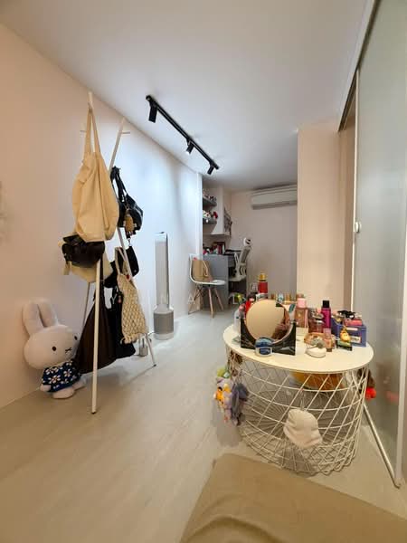 Hills TwoOne, 21 Hillview Terrace, 2 Bedrooms, 700 sqft, Apartment For Sale, by Yuna Lim, 500238742 - Interior - PropertyGuru.com.sg