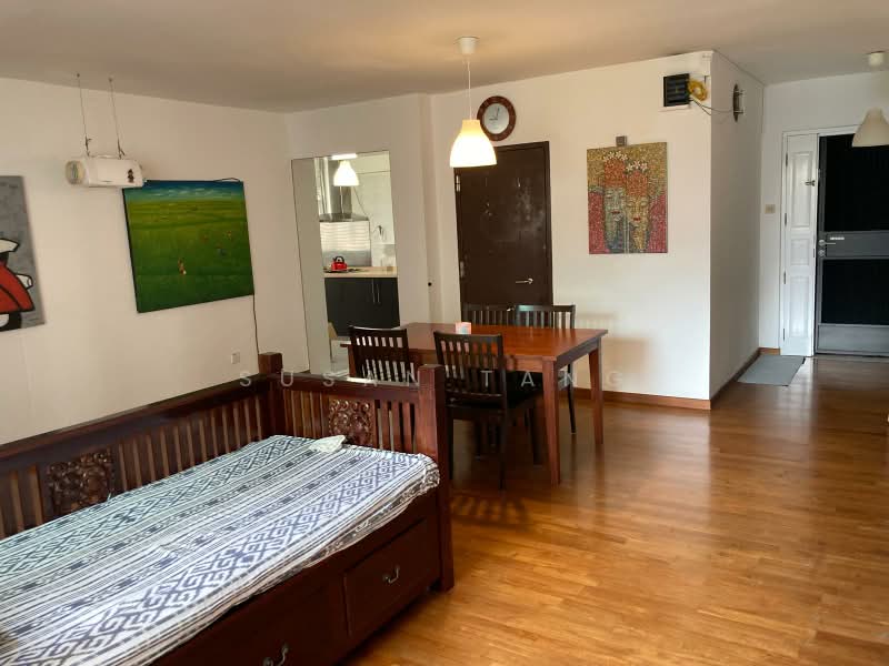 685A Choa Chu Kang Crescent, 685A Choa Chu Kang Crescent, 3 Bedrooms, 1,184 sqft, HDB Flat For Rent, by Susan Tang, 500238745 - Living Room - PropertyGuru.com.sg