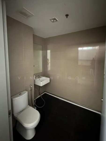 HH @ Kallang, 55 Kallang Pudding Road, Macpherson / Potong Pasir, 1,970 sqft, Light Industrial (B1) For Sale, by Vincent Goh, 500238749 - Bathroom - CommercialGuru.com.sg
