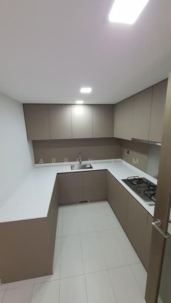 Bellewaters, 13 Anchorvale Crescent, 4 Bedrooms, 1,238 sqft, Condominium For Rent, by Darren Lim, 500238752 - Kitchen - PropertyGuru.com.sg
