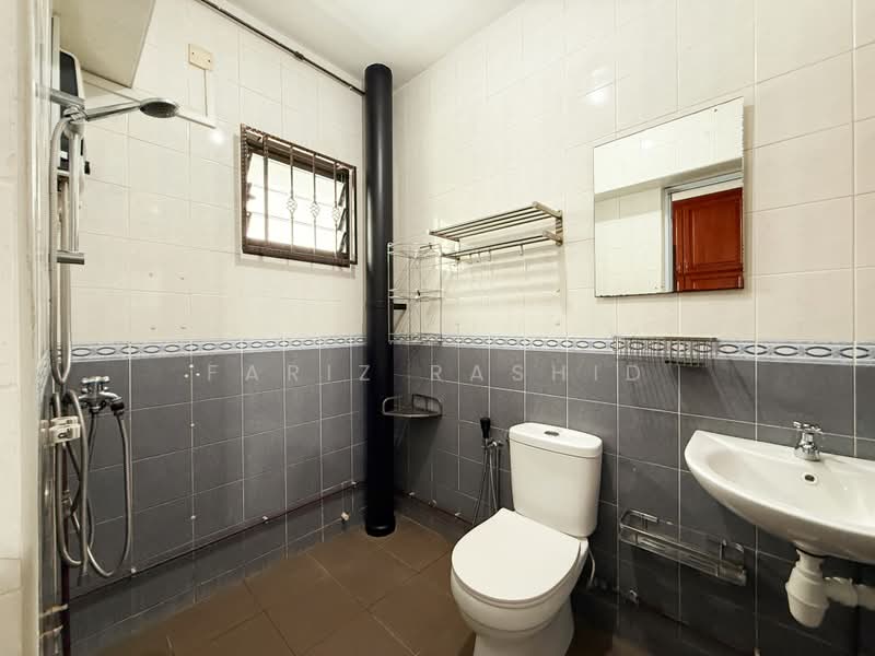 507C Wellington Circle, 507C Wellington Circle, 3 Bedrooms, 1,184 sqft, HDB Flat For Sale, by Fariz Rashid, 500238771 - Bathroom - PropertyGuru.com.sg